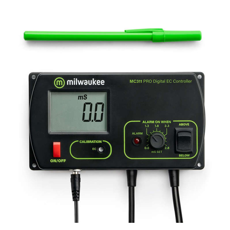 Monitor i kontroler EC Milwaukee MC745 PRO + 2x pompa dozująca nawóz Monitor i kontroler EC Milwaukee MC745 PRO + 2x pompa dozująca nawóz