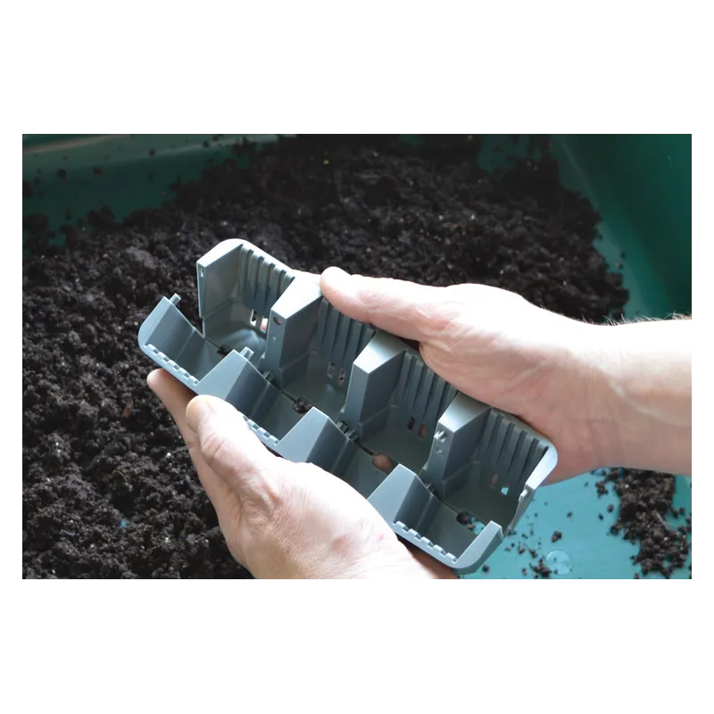 Samonawadniający propagator Garland z 24 wkładami do ukorzeniania 38x23xh14cm G241